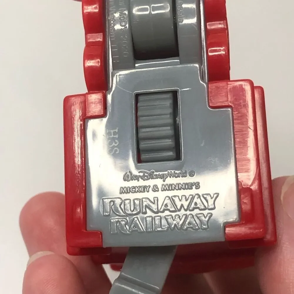 Disney Goofy Mickey & Minnies Runaway Railway Train McDonald's Happy‎ Meal Toy